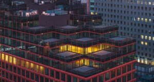 BIUROWIEC SWOBODNA SPOT WE WROCŁAWIU KOMFORTOWA POWIEŻCHNIA BIUROWA