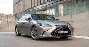 LEXUS ES SYNONIMEM NIEZAWODNOŚCI. REKORDOWY EGZEMPLARZ Z POLSKIEGO SALONU POKONAŁ JUŻ PONAD 750 TYS. KM