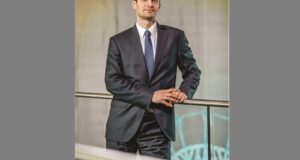 obowiązek informowania osoby ubiegającej się o pracę o wynagrodzeniu oraz obowiązek stosowania neutralnych płciowo nazw stanowisk pracy w ogłoszeniach